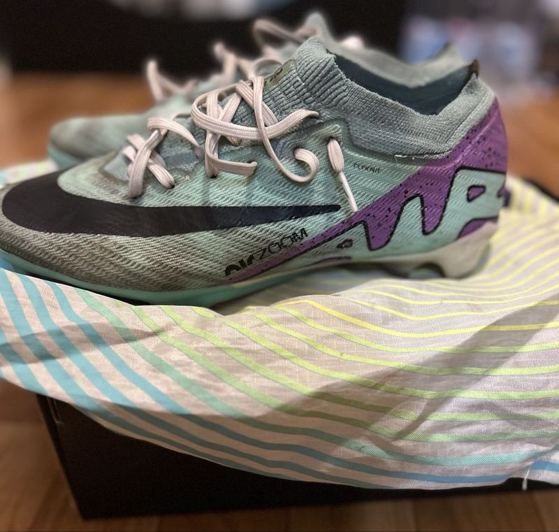 Продаю футбольные бутсы Nike Air Zoom Mercurial Vapor 15 Elite FG Продаю футбольные бутсы Nike Air Zoom Mercurial Vapor 15 Elite FG