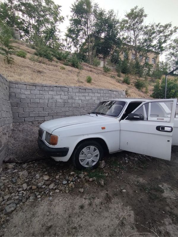 Volga 3110 Sotiladi Volga 3110 Sotiladi