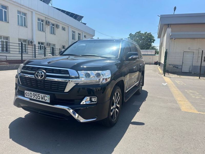 Toyota land curuser 200 Toyota land curuser 200
