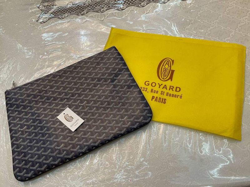 Goyard Klatch. Goyard Klatch.
