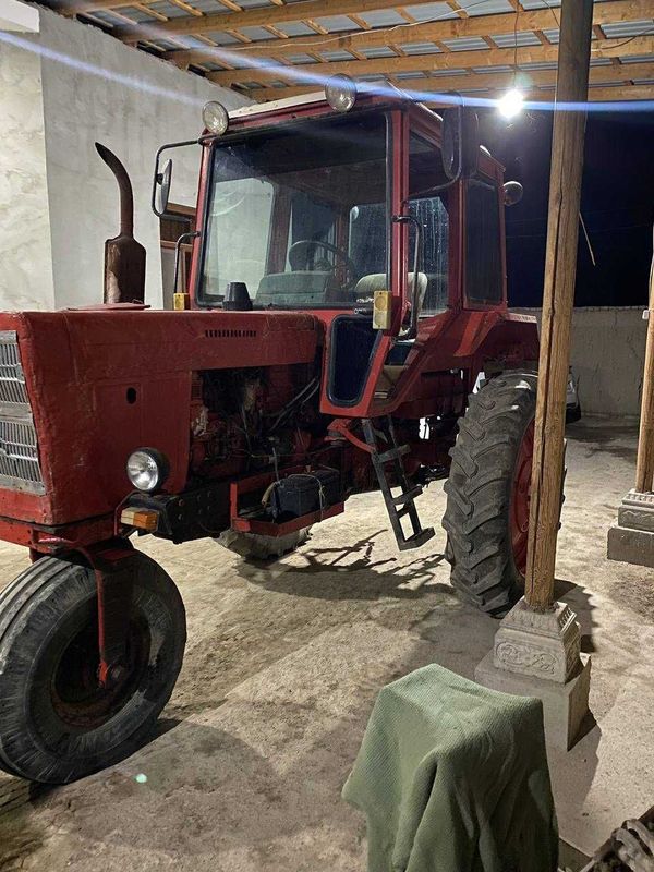 MTZ - 80 Traktor va YMZ - 6 Traktor MTZ - 80 Traktor va YMZ - 6 Traktor