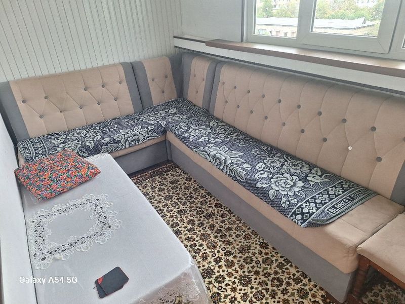 Mebel. Shoshilinch sotuvda narx kelishiladi. Mebel. Shoshilinch sotuvda narx kelishiladi.