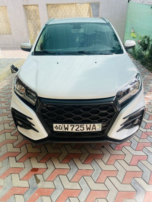 Lada xray cross