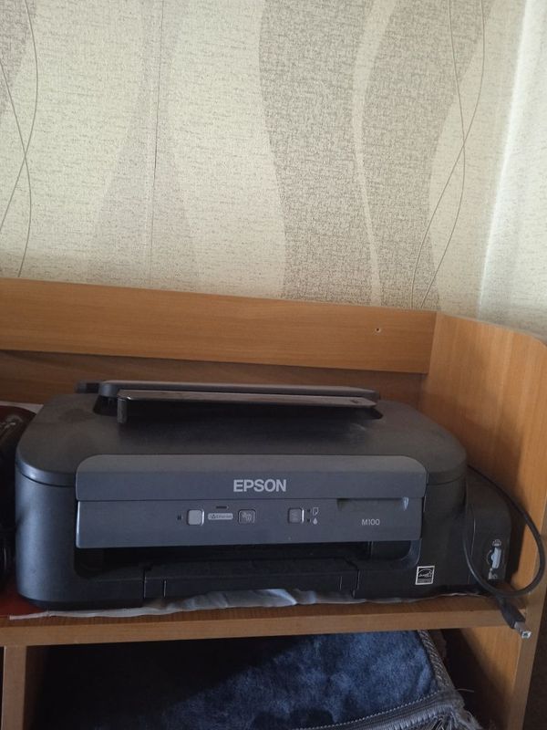 Epsom m 100 printer Epsom m 100 printer