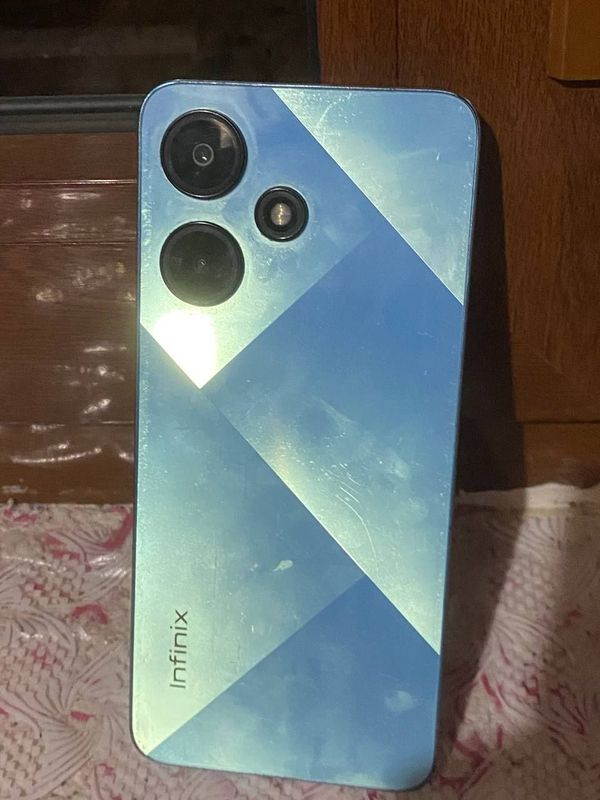 Infinix Hot30i kafolati boʻr Infinix Hot30i kafolati boʻr