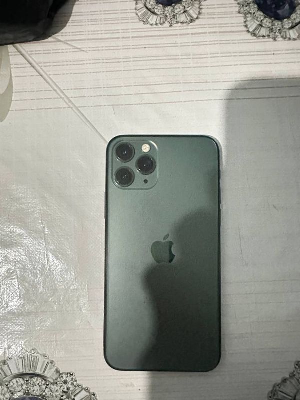 Iphone 11 pro karobka dax bor Iphone 11 pro karobka dax bor