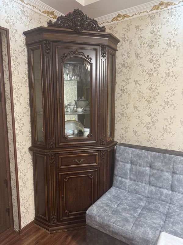 Продается углавой камод Продается углавой камод