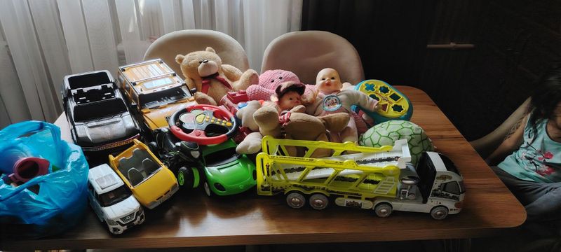 Срочно продаю игрушки Срочно продаю игрушки