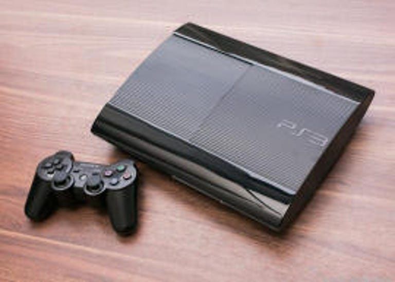 Ps3 superslim yaxshi holatda