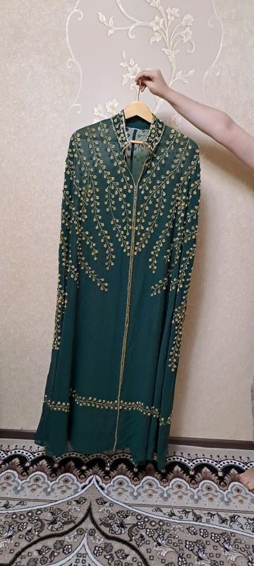 Shifokor abaya