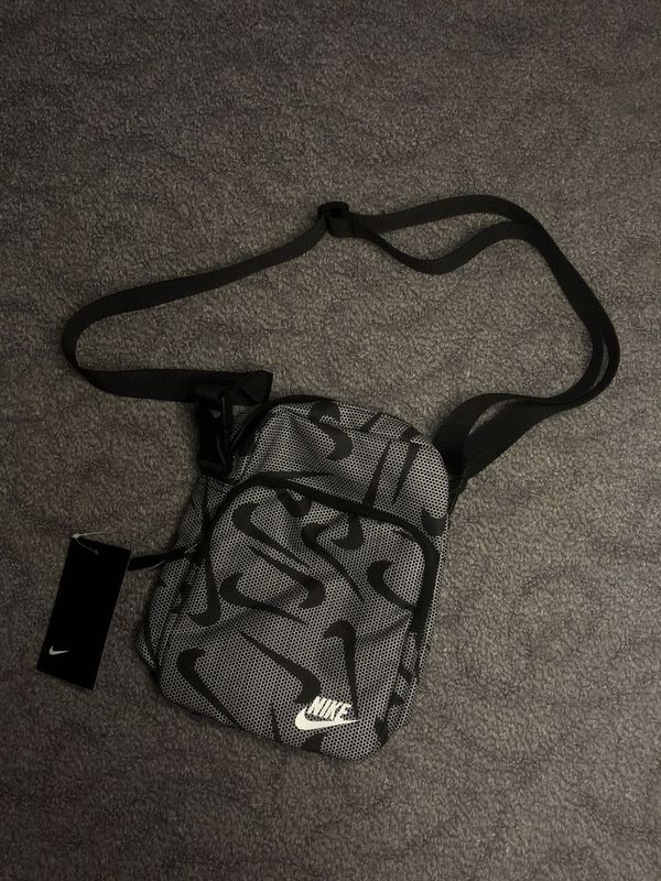 Сумки Nike, The North Face Сумки Nike, The North Face