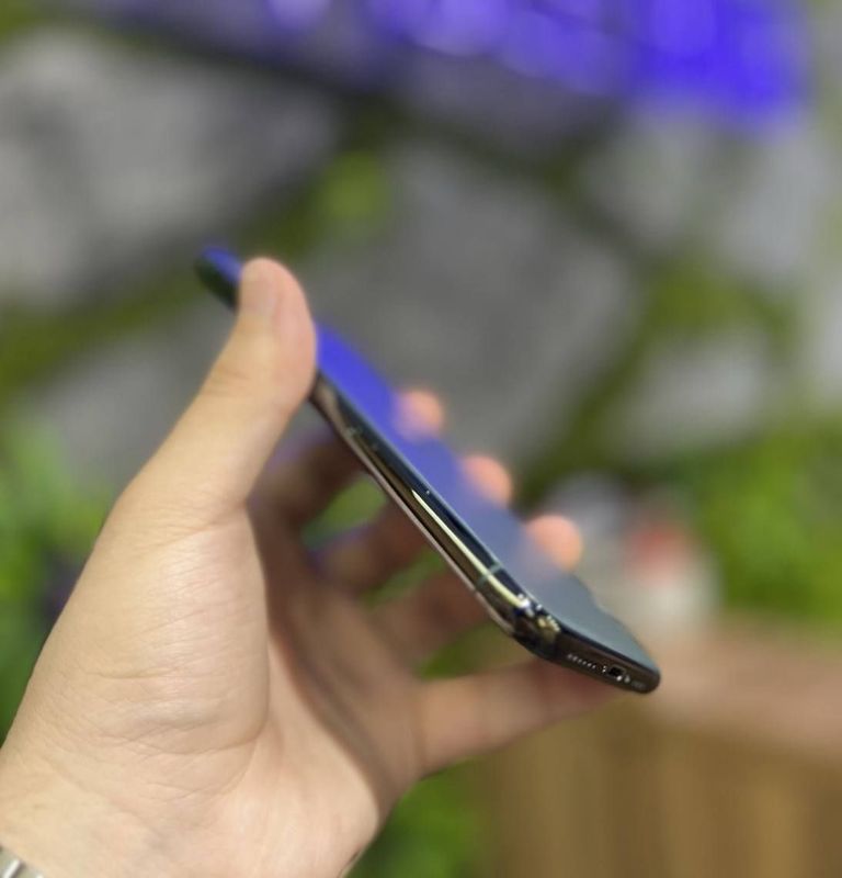 Iphone 11 pro 250 $