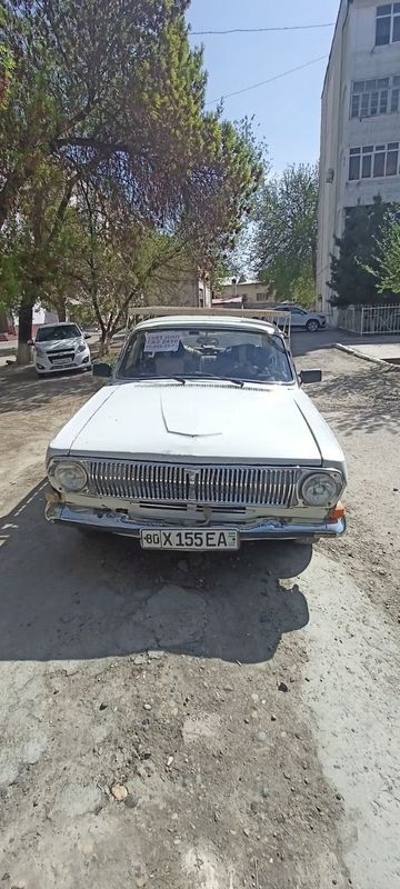 gaz 24 1991yil slonda shi yoq gaz balon bor 100 holati narmalni