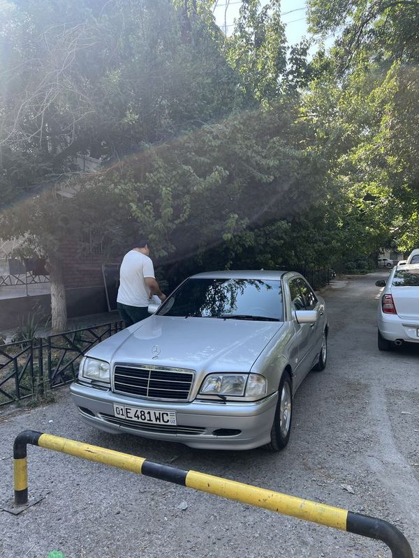 W 202 сотилади холати яхши W 202 сотилади холати яхши
