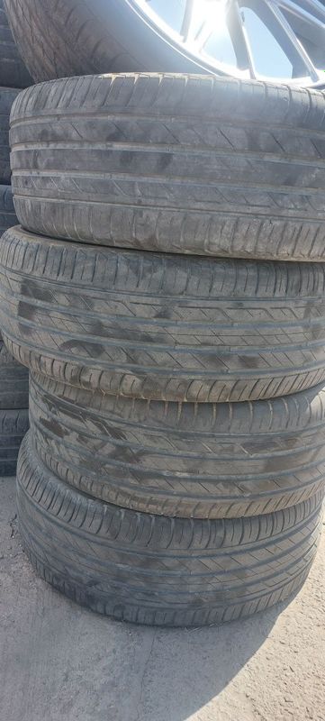 Bridgestone 225 55 R17 Bridgestone 225 55 R17