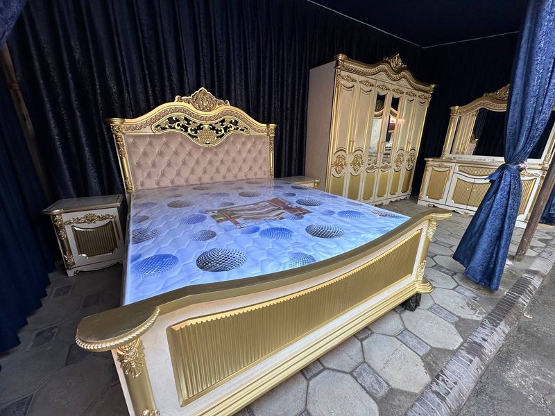 Spalniy komplekt toplami yuqori spatli Spalniy komplekt toplami yuqori spatli