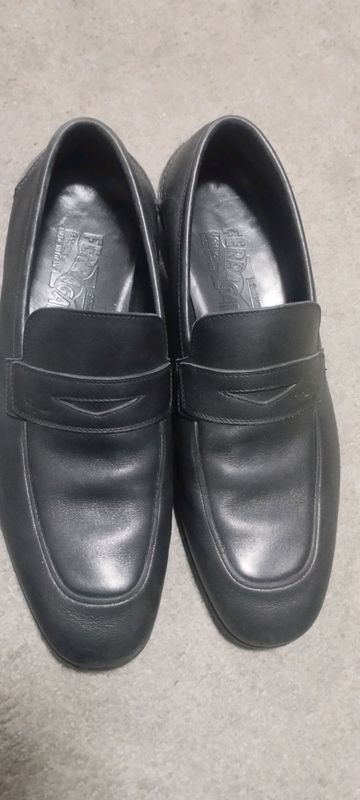 Продаётся итальянский лофер Salvatore Ferragamo Продаётся итальянский лофер Salvatore Ferragamo