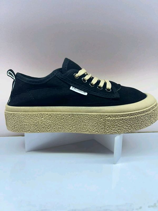 Lofer Koreyskiy  Unisex RAZMER 36.37.38.39.40