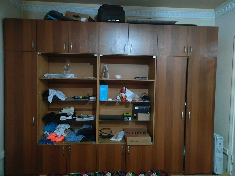 Продается Стенка, шкаф и тюрмо Продается Стенка, шкаф и тюрмо