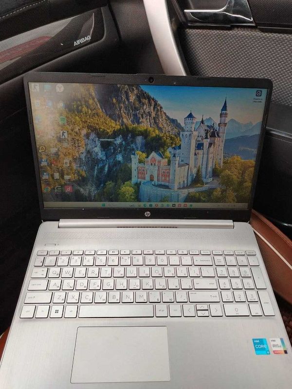 HP Noutbook core I5 1235U HP Noutbook core I5 1235U