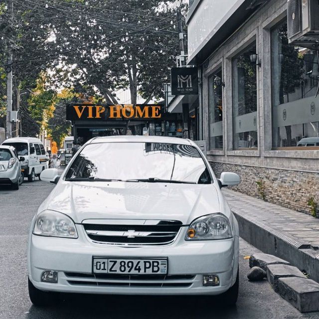 Ideal yaxhsi zor