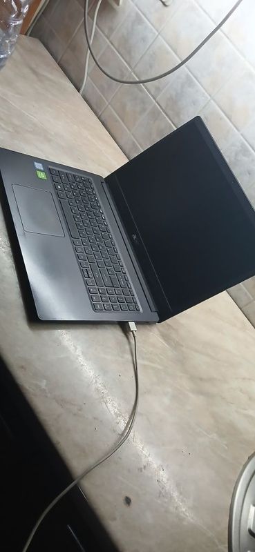 Acer NOUTBUK kompyuter sotiladi. Acer NOUTBUK kompyuter sotiladi.