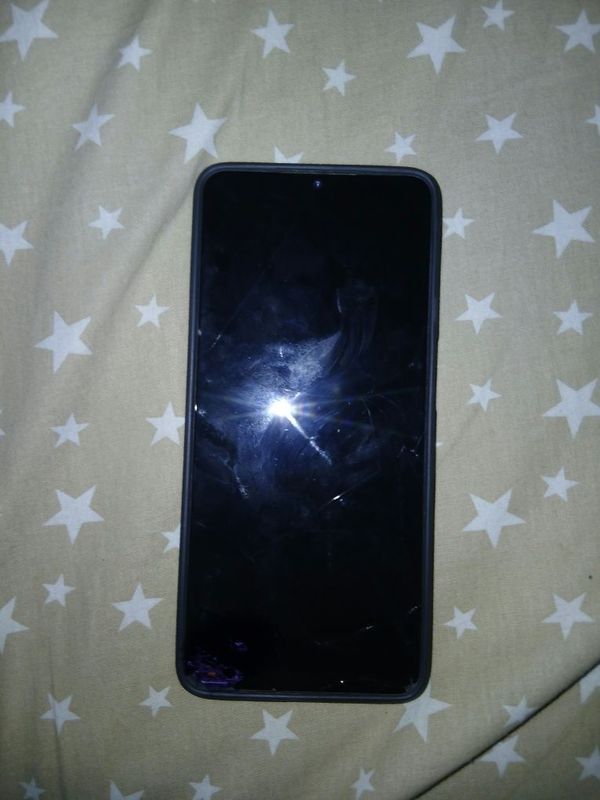 Samsung A12 32G .
