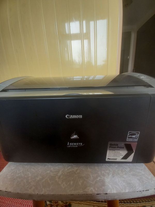 Продаётся чёрно-белый принтер Canon LBP2900B