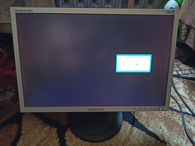 Монитор Samsung. Монитор Samsung.