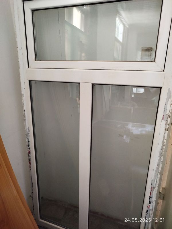 Продается оконная рама Продается оконная рама