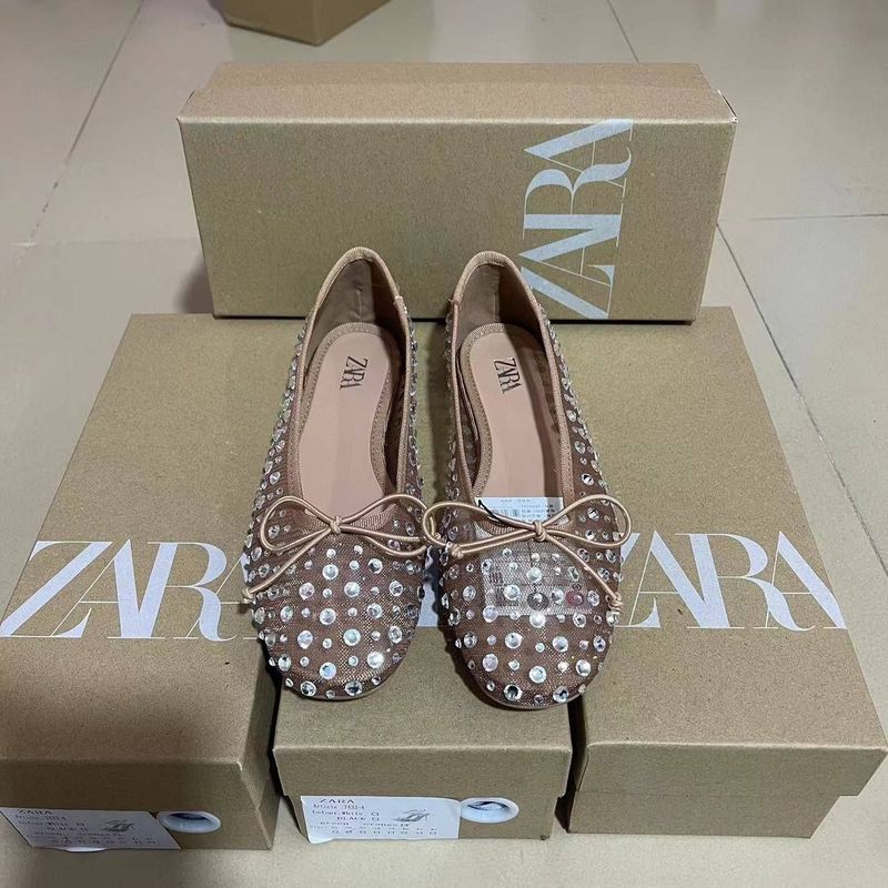 Новые женские балетки Zara, 39 размер.