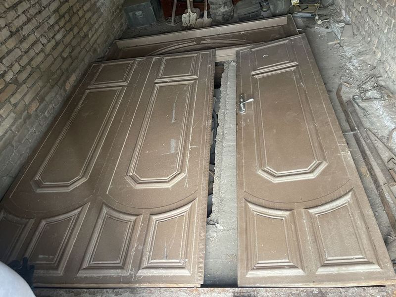Срочно продается ворота песочные !