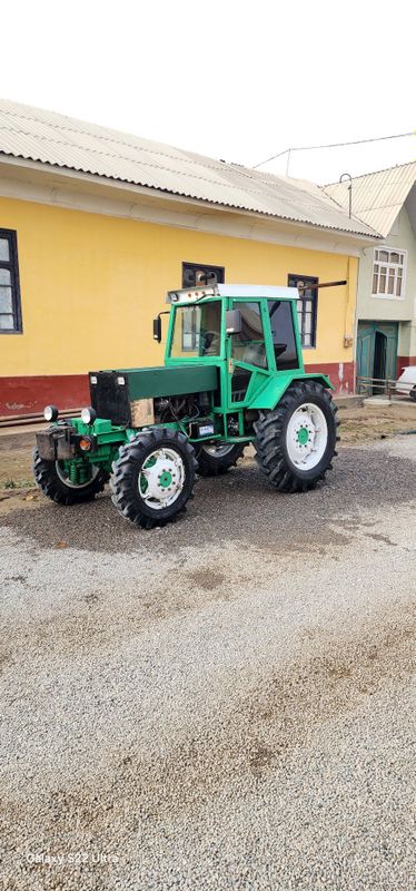 Traktor 40 mini qilingan Traktor 40 mini qilingan