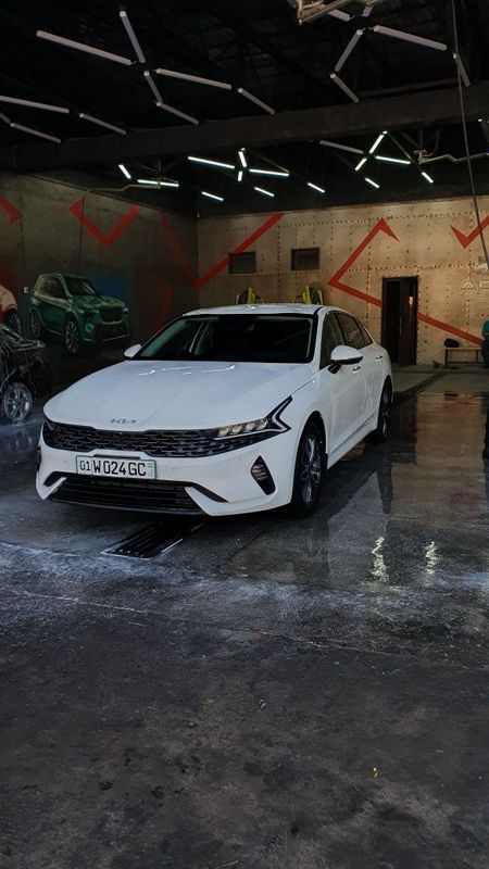 Kia K5 prestige light Kia K5 prestige light