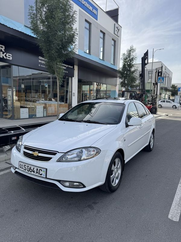 Gentra 3-poz avtomat 2019 yil toza Gentra 3-poz avtomat 2019 yil toza