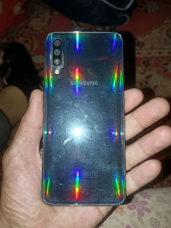 б/у Samsung A50. 64Gd+32Gb SD 400000с б/у Samsung A50. 64Gd+32Gb SD 400000с