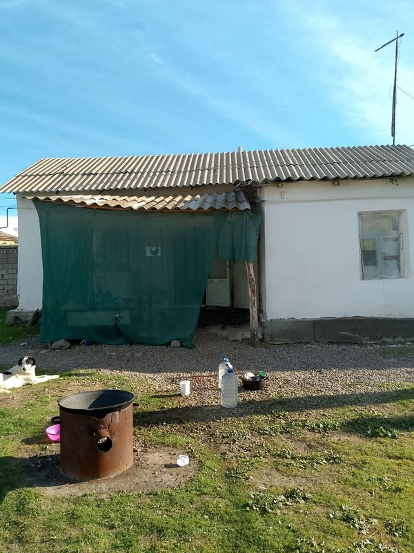 Uy sotiladi srochna 3.5 sotik Uy sotiladi srochna 3.5 sotik