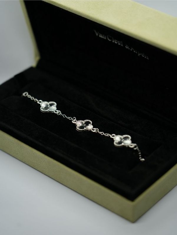 VanCleef VCA braslet