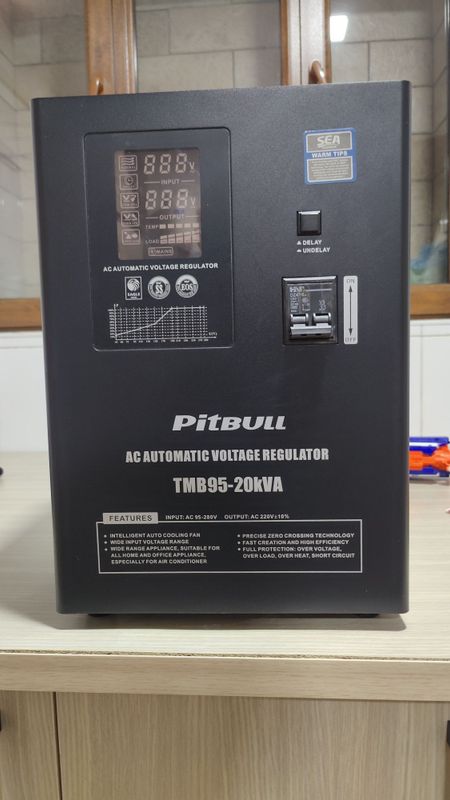 Продам стабилизатор напряжения Pitbull TMB95-20kVA Продам стабилизатор напряжения Pitbull TMB95-20kVA