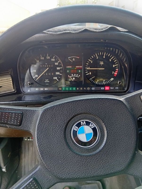 Bmw машина 520 продается Bmw машина 520 продается