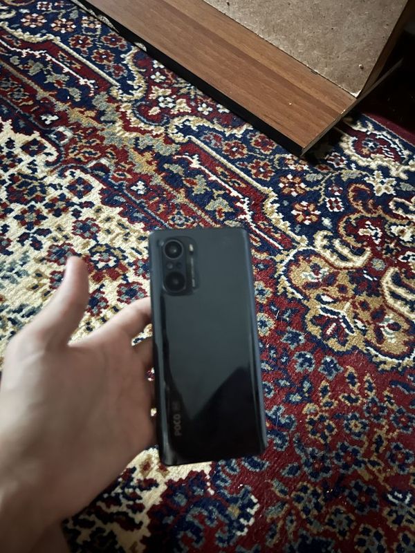 Poco F3. Poco F3.