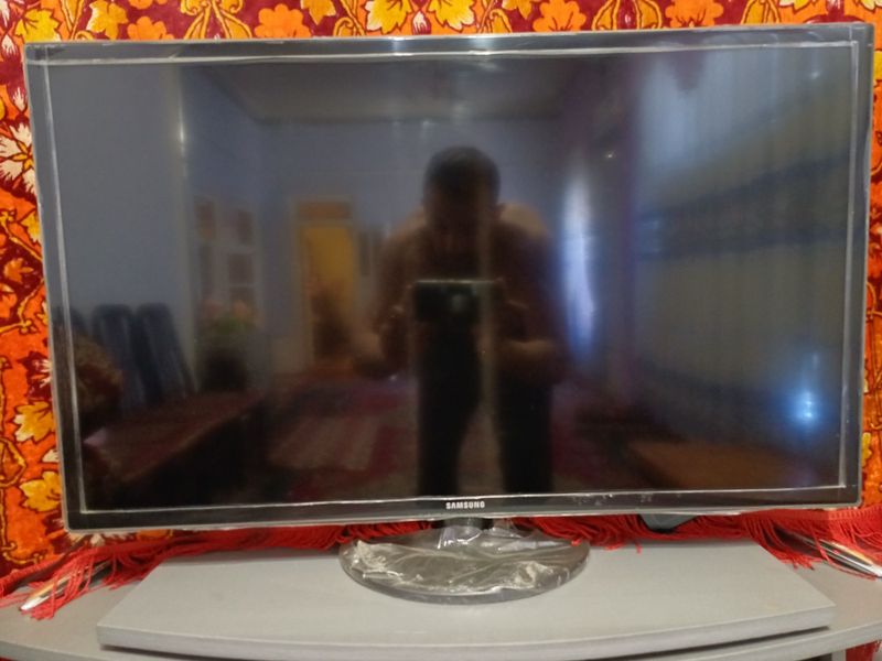 Телевизор Samsung Made in Malaysia Телевизор Samsung Made in Malaysia