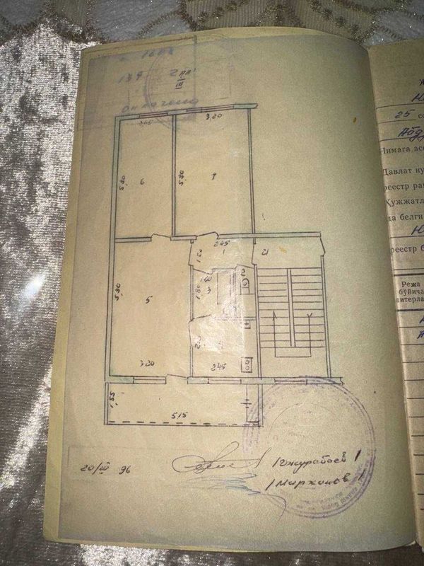 Продаётся своя 3-ком. кв., Юнусабад-13, 3/4 эт.