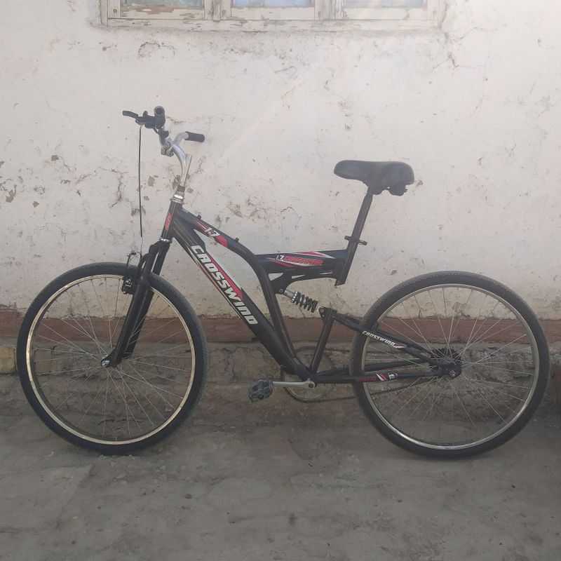 Spartivniy velosiped velik sotiladi