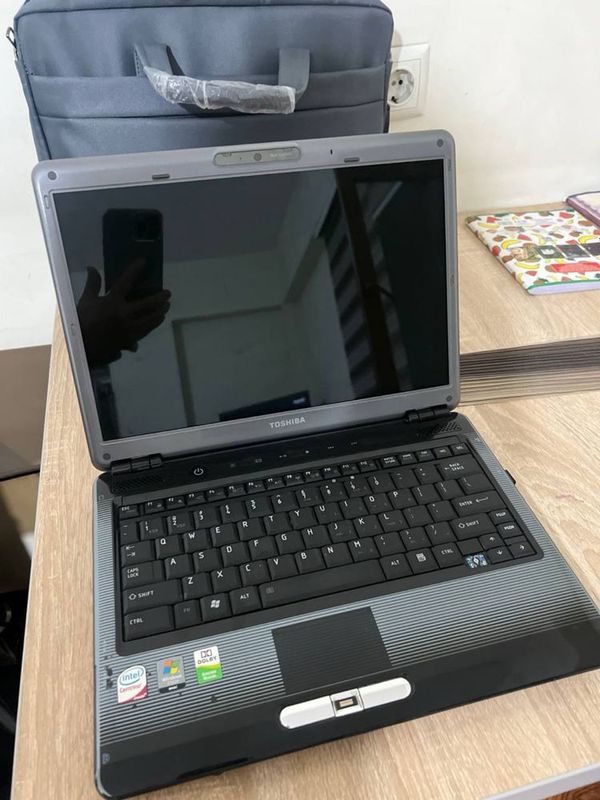 Toshiba notebook bizilgan