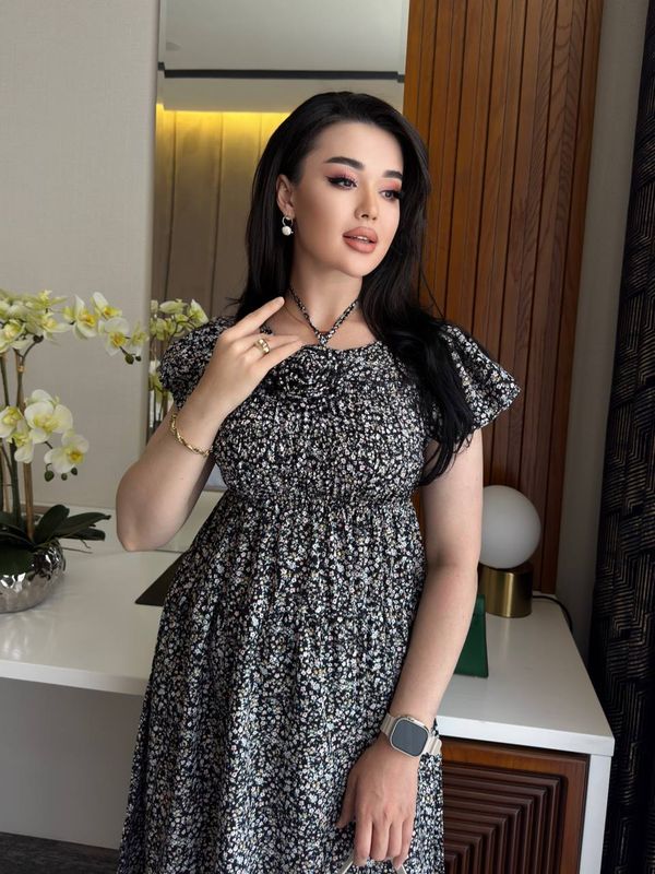 Lola Nafosat modeli Lola Nafosat modeli