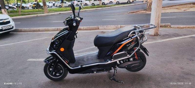 Skutr sport sotiladi Skutr sport sotiladi