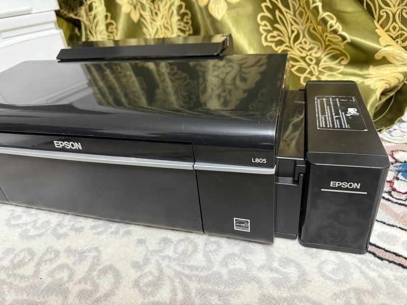 Epson L 805 Rangli Printer Tiniq Kam ishlagan Pechatlari Tiniq Tez Epson L 805 Rangli Printer Tiniq Kam ishlagan Pechatlari Tiniq Tez
