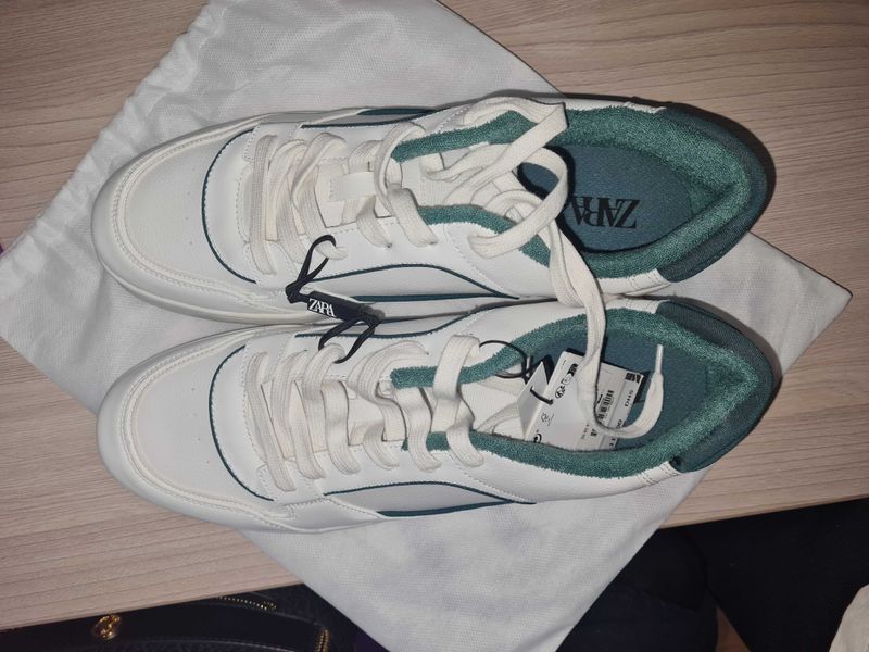 Кроссовки мужские от бренда ZARA Кроссовки мужские от бренда ZARA