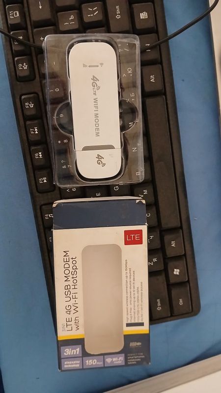Wi-Fi USB Modem and 4G Hotsporspor Wi-Fi USB Modem and 4G Hotsporspor